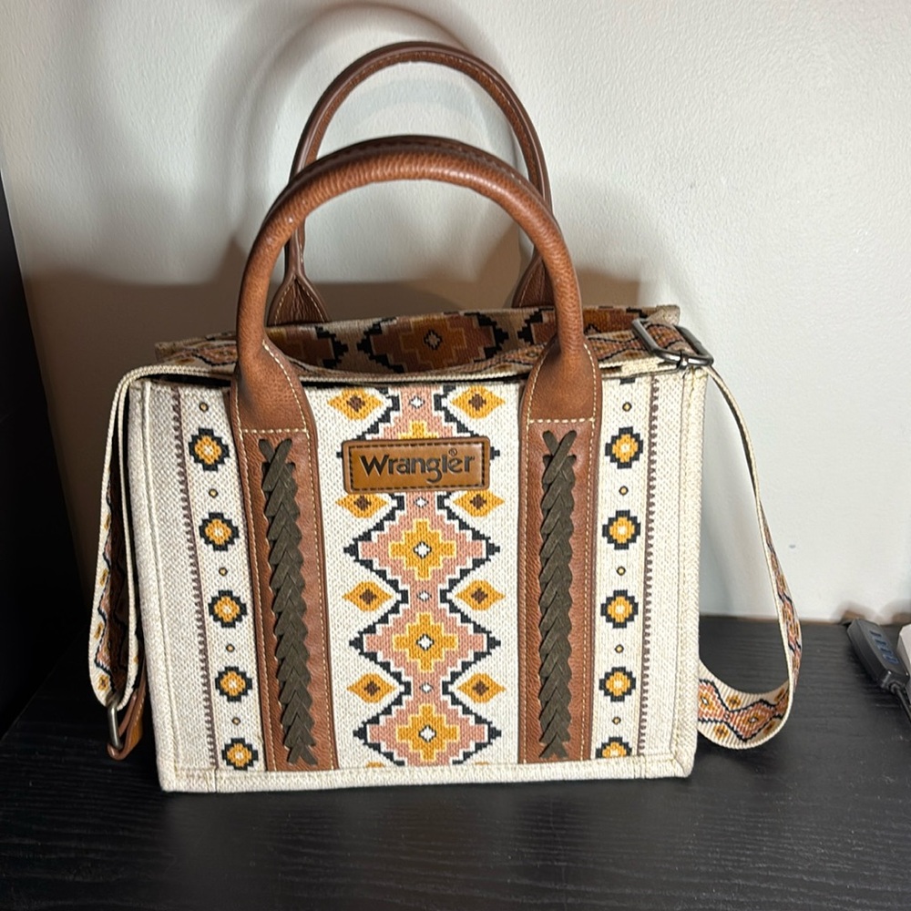 Wrangler Cross Body Bag